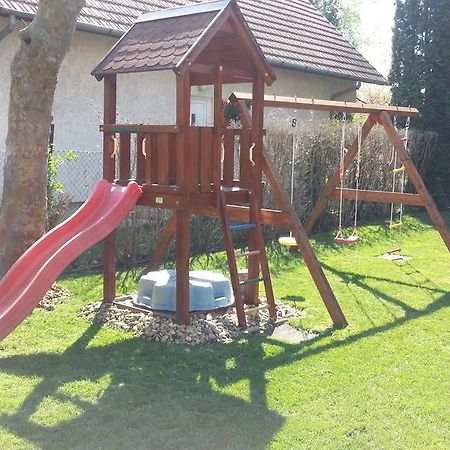 Csokonai Guesthouse Zamárdi Dış mekan fotoğraf